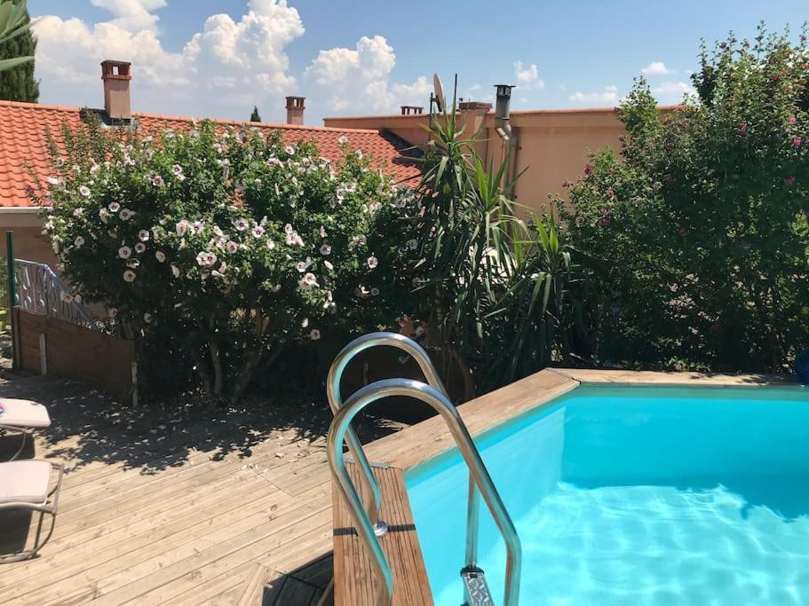 Appartement Sur La Colline Avec Acces Piscine Volx Екстериор снимка