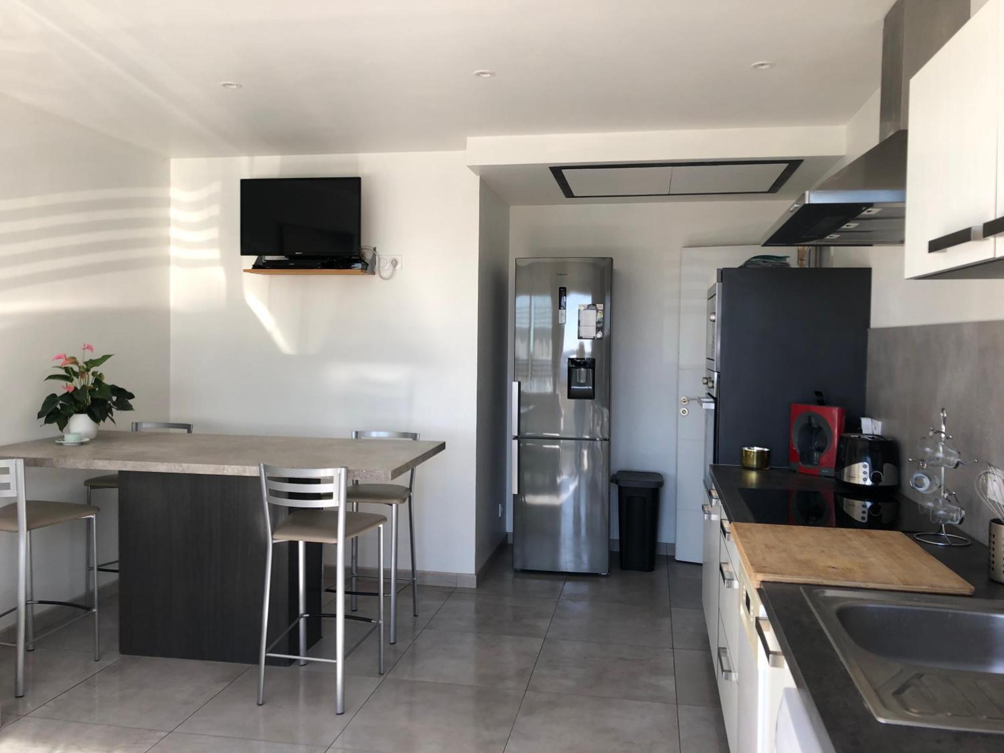 Appartement Sur La Colline Avec Acces Piscine Volx Екстериор снимка